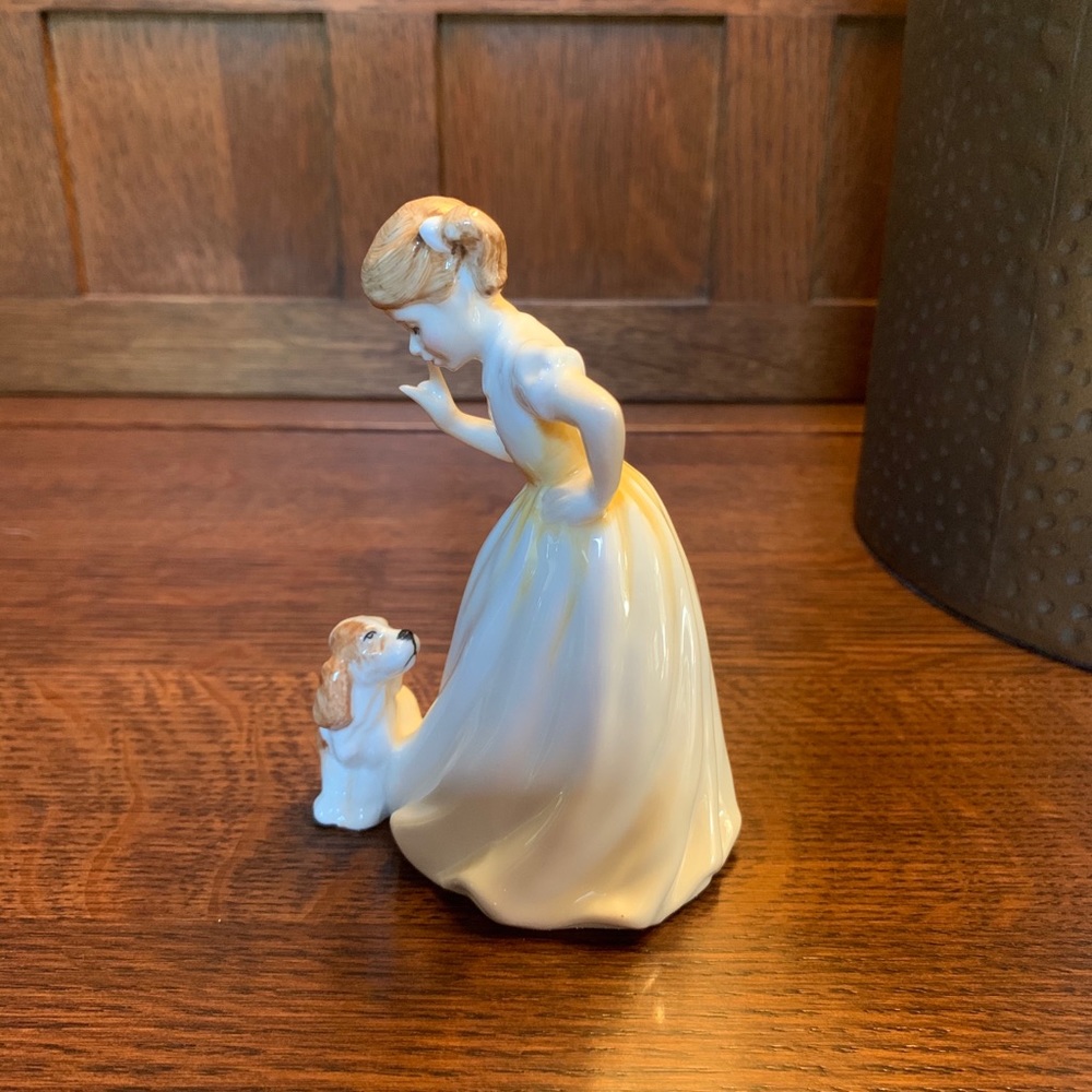 Royal Doulton first edition “Sit.” Mint condition